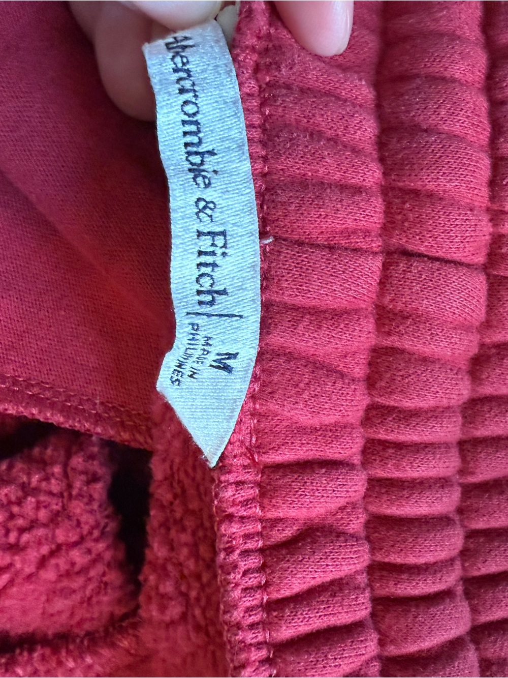 Abercrombie & Fitch Women's Red Shorts - Picture 3 of 3